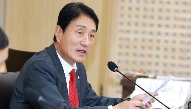 오송참사 추모조형물 올해 설치 난망하다