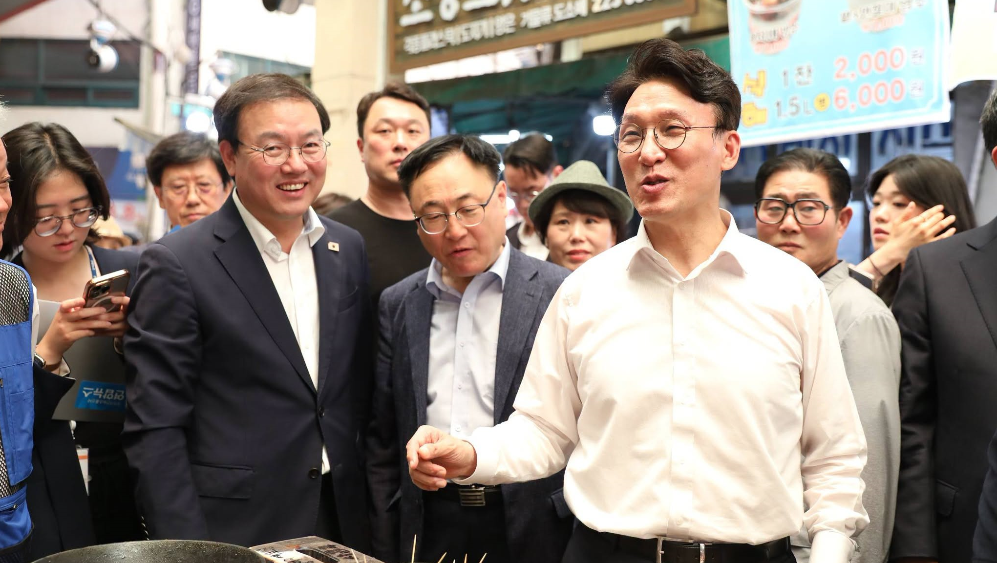 박완희 전 청주시의원 김민석 대표 특보됐다