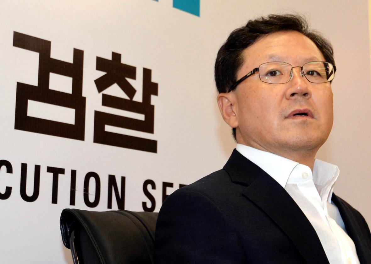 2016년 당시 우병우·이석수 동시수사를 맡은 윤갑근 특별수사팀장./뉴시스